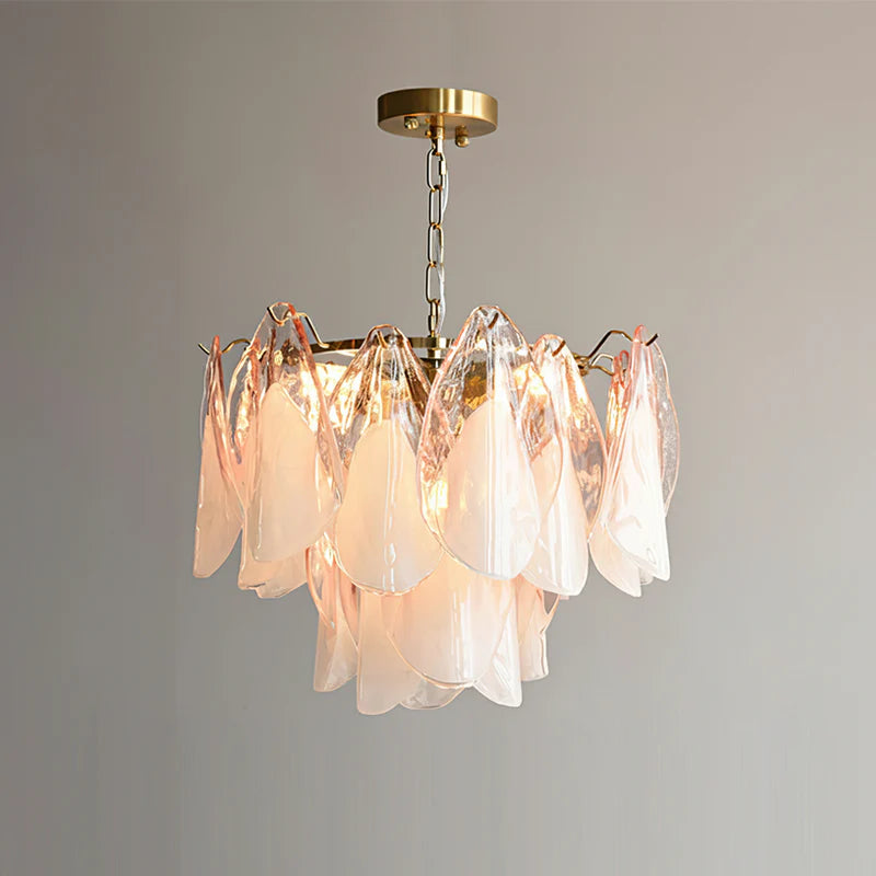 Foliage Ombre rosa-weißer Kronleuchter mit Glasblütenblättern, mehrstufige florale Hängeleuchte im Murano-Stil